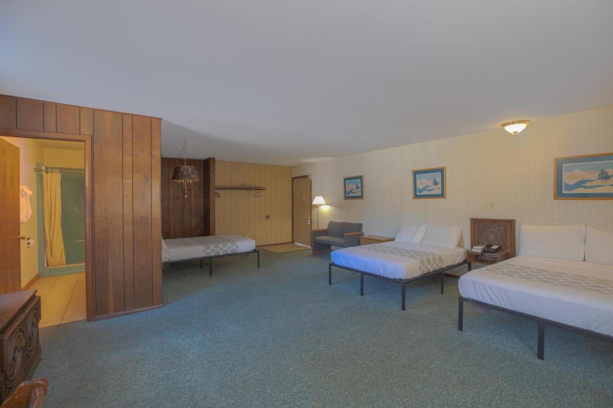 Love Hotels Tomahawk By Oyo At Lake Mohawksin Wi Экстерьер фото