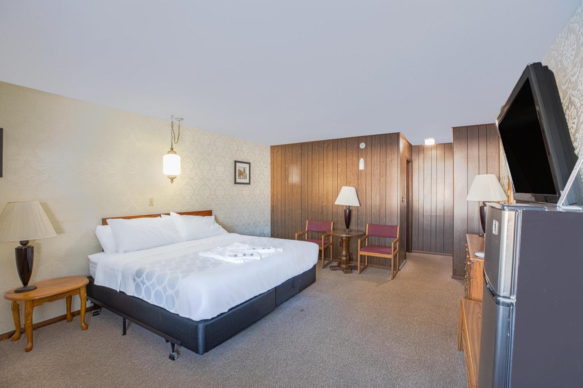 Love Hotels Tomahawk By Oyo At Lake Mohawksin Wi Экстерьер фото